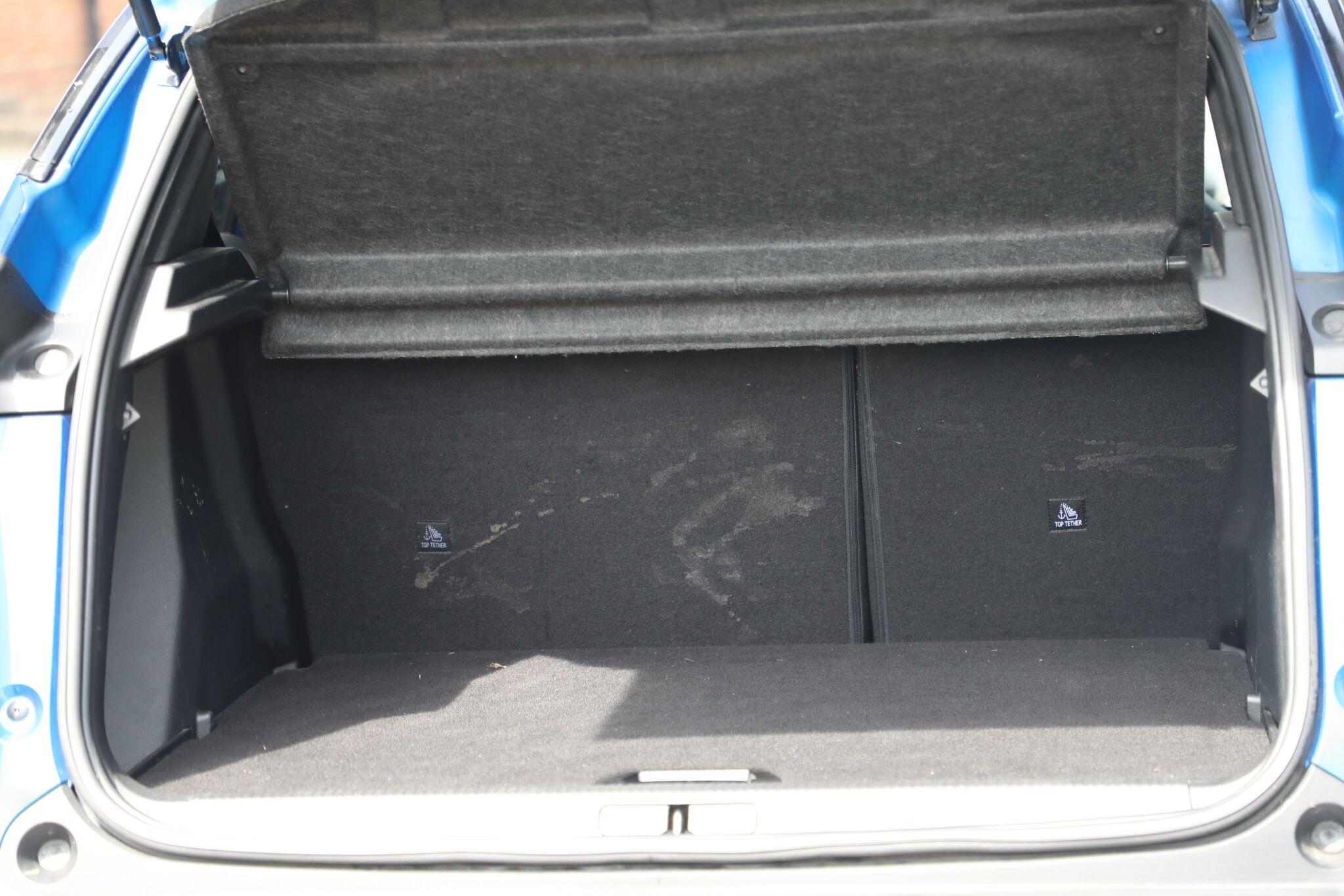 Large vehicle image